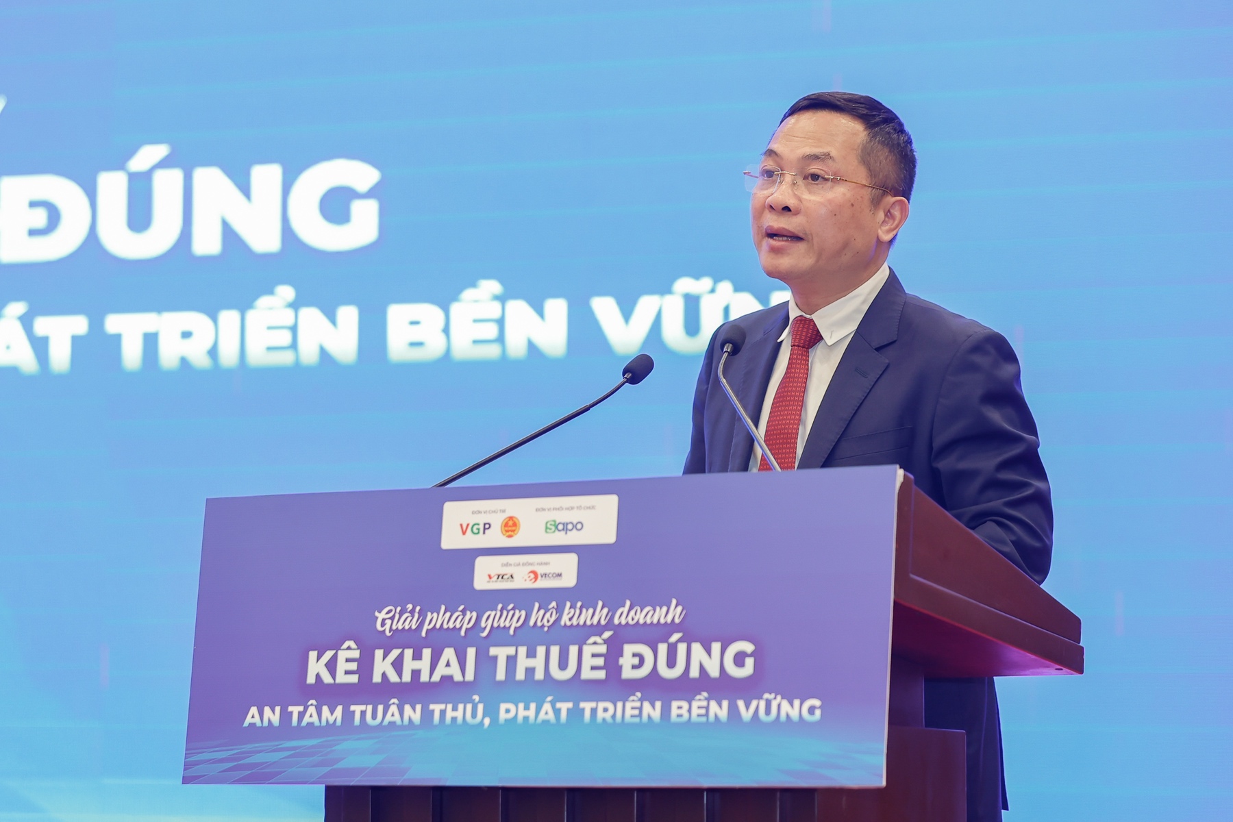 "Ông Nguyễn Hồng Sâm phát biểu khai mạc hội thảo về chính sách thuế"