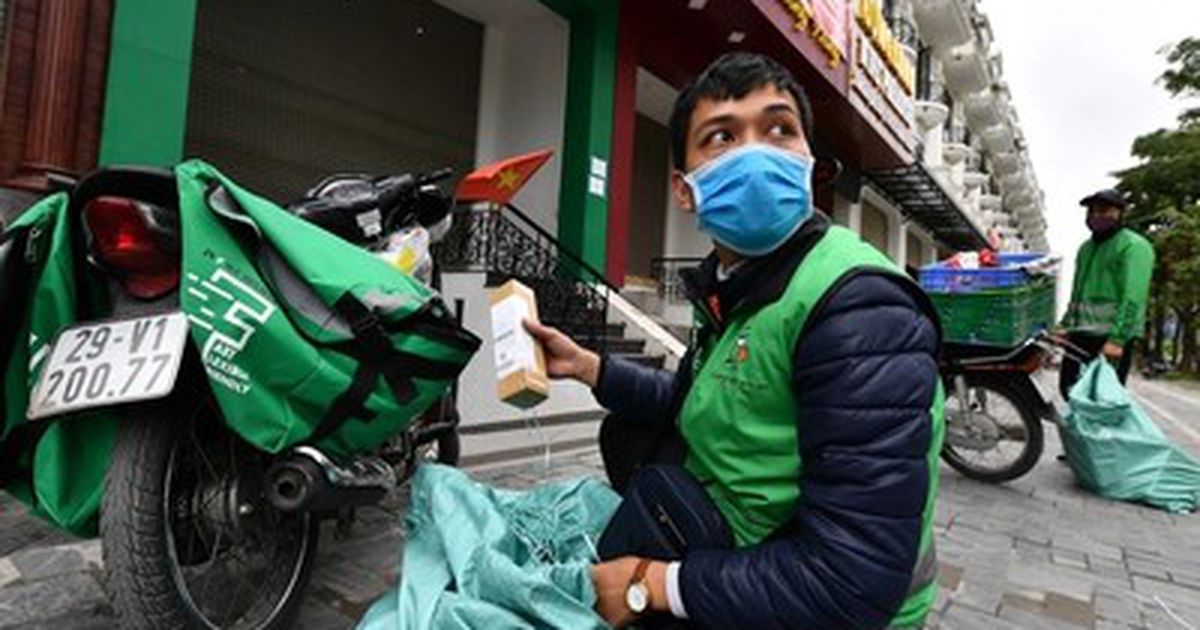 Giá hàng hóa trên sàn thương mại điện tử tăng vọt: Người tiêu dùng thắt chặt chi tiêu